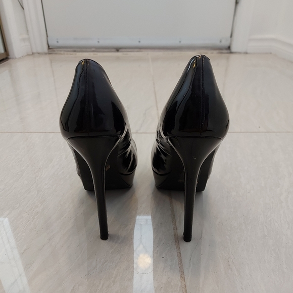 F21 Black Patent Platform Heels - Picture 3 of 7